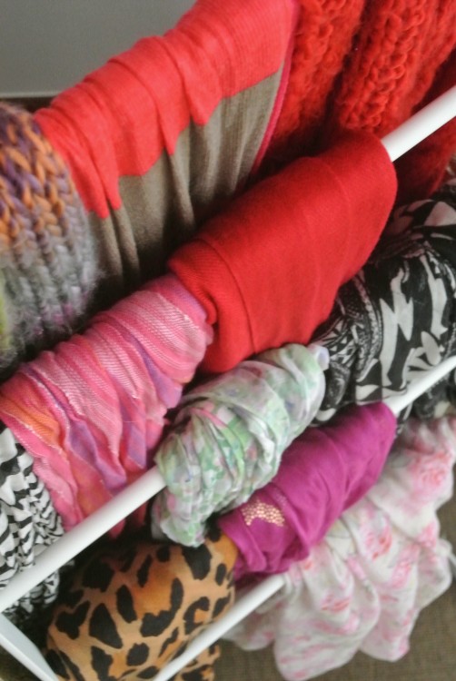 How to Organize Scarves